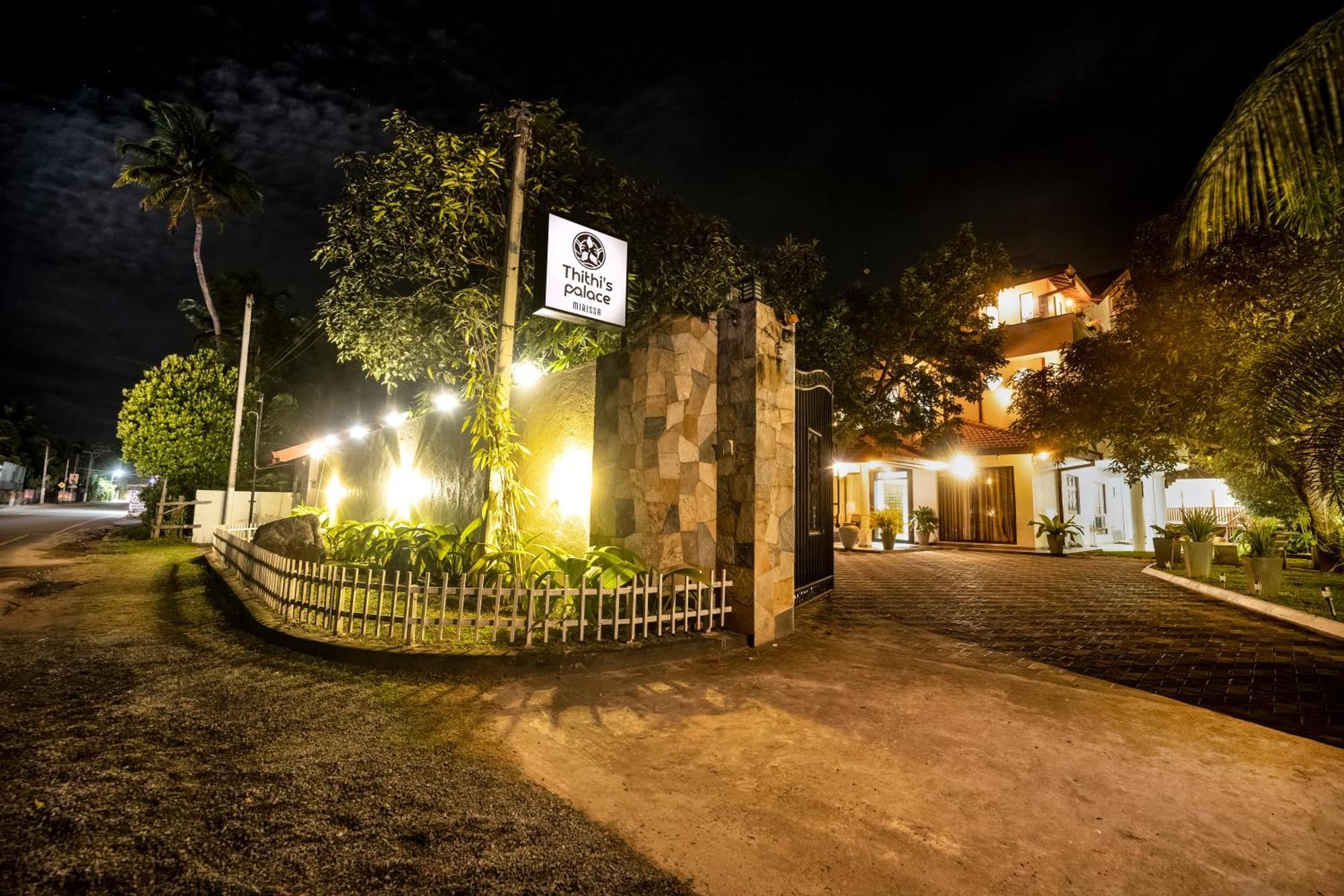 Thithi'S Palace Mirissa Kültér fotó