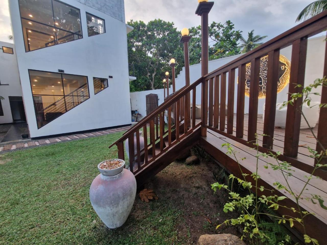 Thithi'S Palace Mirissa Kültér fotó